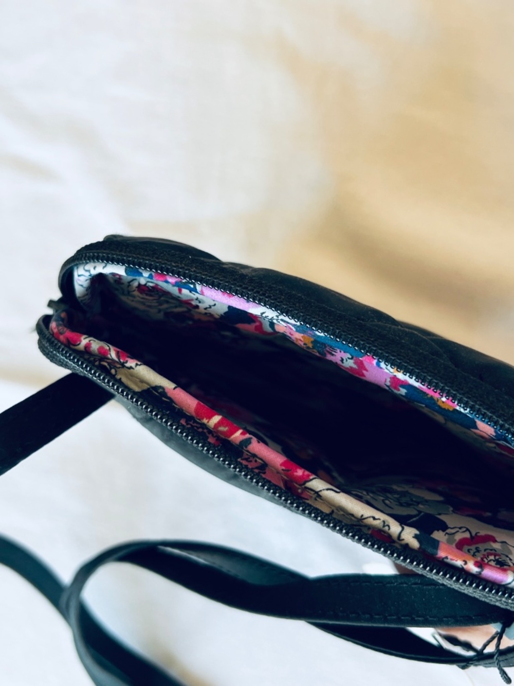 Vera Bradley Mini Hipster Crossbody, NWT - Picture 5 of 7